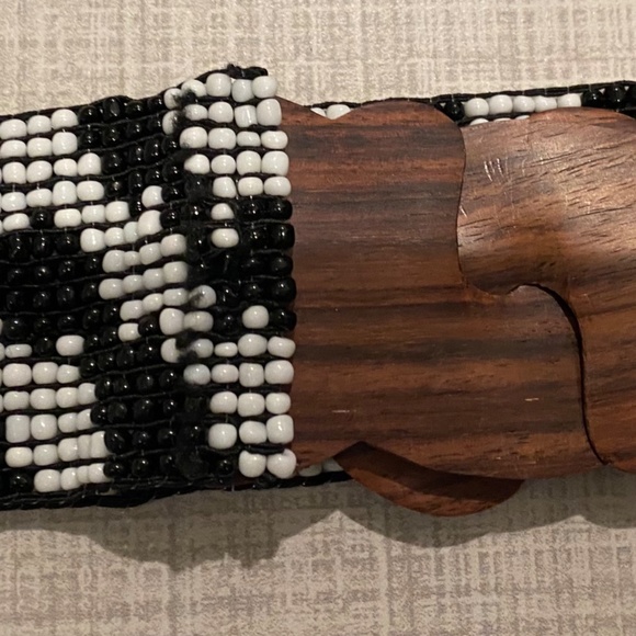 Black and white stretchy belt - Picture 2 of 10